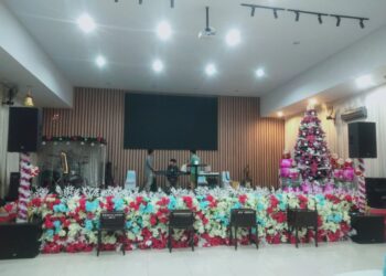 Persiapan Natal di GPdI Kota Gorontalo: Sentuhan Warna Baru dan Semangat Berbagi