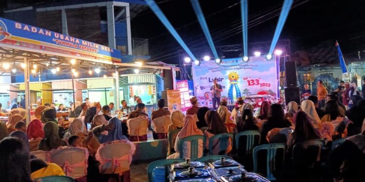 Mahasiswa Kesmas UNG Sosialisasikan IMS pada Malam Puncak Harlah Desa Luwoo ke-133