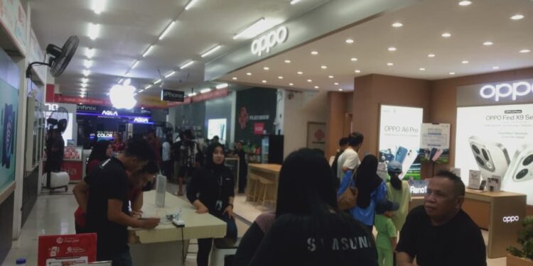 Banjir Promo Akhir Tahun di Platinum Cellular Gorontalo: Beli Smartphone, Bawa Pulang Sepeda Motor