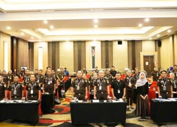 Jajaran Kejaksaan se Gorontalo saat menggelar Rakerda sekaligus evaluasi kinerja kejaksaan.