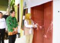 Wakil Gubernur Gorontalo Idah Syahidah Rusli Habibie saat meresmikanBele Mo’osehati yang hadir di Desa Talulobotu Selatan, Kecamatan Tapa, Kabupaten Bone Bolango, Selasa (27/1). (foto: diskominfotik)