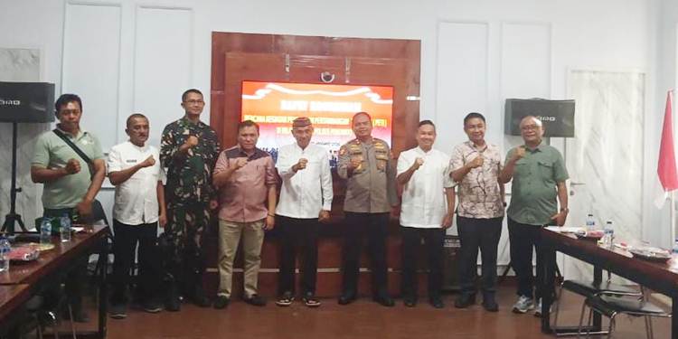 Rapat Forkopimda yang dipimpin langsung oleh Kapolres Pohuwato, AKBP H. Busroni,S.I.K.,M.H., terkait dengan penertiban Pertambangan Illegal di Pohuwato.