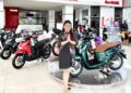 HONDA JAWARA - Torang Honda kembali menggebrak awal tahun lewat program JAWARA (Januari Waktunya Ambil Motor Honda). Program penjualan spesial ini hadir untuk memberikan kemudahan memiliki sepeda motor Honda dengan berbagai promo menarik. (foto: dok /daw)