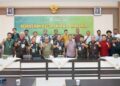 Kajari Kota Gorontalo Bayu Pramesti, S.H., M.H., bersama jajarannya berpose di momen silaturahmi dengan rekan-rekan media/wartawan, jurnalis, aktivis, dan LSM, Rabu, (14/1/2026). (Foto: Istimewa)
