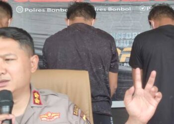Tiga pelaku kekerasan seksual di amankan Polres Bone Bolango, Kamis (15/1/2026) Foto: Natharahman/ Gorontalo Post.