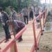 Proses perbaikan jembatan gantung di Dusun Mohulo, Desa Molalahu, Kecamatan Pulubala Kabupaten Gorontalo hari ke enam sudah hampir rampung dan segera dimanfaatkan warga setempat, Senin (19/01).