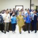 Wakil Gubernur Gorontalo Idah Syahidah Rusli Habibie bersama Komite Nasional Pemuda Indonesia (KNPI) Provinsi Gorontalo pada Rapat Kerja Daerah yang digelar di Aula Kantor Inspektorat Provinsi Gorontalo, Senin (9/2). (Foto – Fadly-Diskominfotik)