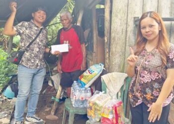 DAW PEDULI - PT Daya Adicipta Wisesa menyalurkan bantuan dalam program Corporate Social Responsibility (CSR) kepada masyarakat kurang mampu. (foto: dok/daw)