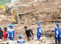Operasi pencarian korban tertimbun material longsor di Desa Pasirlangu, Kecamatan Cisarua, Kabupaten Bandung Barat, beberapa hari lalu. (Foto: Nur Fidhiah Shabrina/JPNN.com)