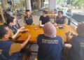 Petugas Bapenda Kota Gorontalo selaku pemeriksa pajak daerah melakukan entry meeting dengan Manajer J.Co Citymall Gorontalo dalam rangka pemeriksaan kepatuhan pemungutan, penyetoran dan pelaporan pajak.