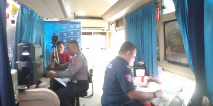 Pelayanan SIM Keliling Polda Gorontalo Hadir di Telaga, PNBP SIM C Hanya Rp 75 Ribu