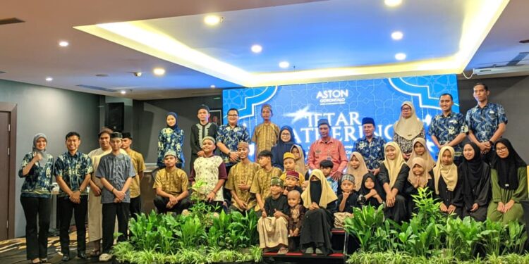 Aston Gorontalo Berbagi Kebagagiaan Bersama Anak Panti