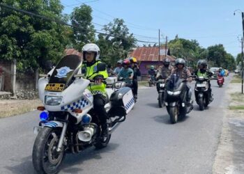 Kapolres Bone Bolango, AKBP Supriantoro,S.H., S.I.K., bersama para PJU Polres Bone Bolango saat melakukan patroli mobile.