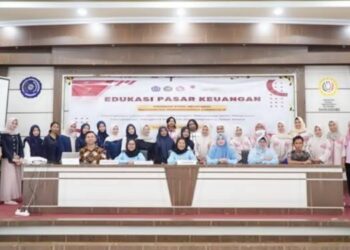 Foto bersama mahasiswa UMGO dalam kegiatan workshop peningkatan literasi dan inklusi keuangan bagi mahasiswa, Selasa (10/3/2026). (F. Istimewa)
