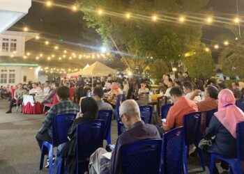 Pelaksanaan Musrenbang Kota Gorontalo yang berlangsung di halaman kantor Wali Kota Gorontalo, Rabu (15/4) malam. (foto: vanni ashari/mg/gorontalo post)