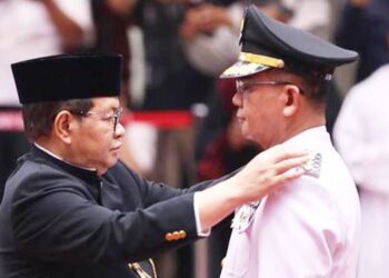 Gubernur DKI Jakarta Pramono Anung resmi melantik Syafrin Liputo sebagai Wali Kota Jakarta Selatan pada Rabu (15/4). (Diskominfotik DKI Jakarta)