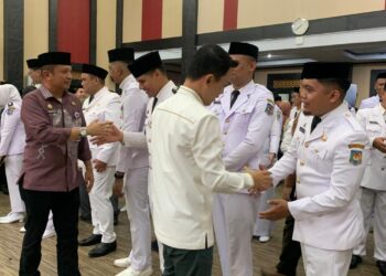 Adhan Dambea Tekankan Peran Lurah sebagai Garda Terdepan Pelayanan