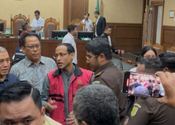 Tuntutan Tinggi