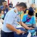 Jemaah haji tertua, Salim Potutu Tomayahu saat melakukan pemeriksaan kesehatan di Embarkasi Haji Antara (EHA), Sabtu (9/5/2025). (. F. Diyanti/Gorontalo Post)