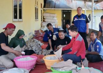 Gerak Cepat, Pemprov Bangun Dapur  Umum di Lokasi Banjir Bandang Biau