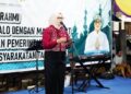 Kepala Dinas PUPR Kota Gorontalo, Meydi N. Silangen ketika menjabarkan proyek pembangunan infrastruktur pada kegiatan silaturahmi antara warga dengan Pemkot Gorontalo, Selasa (19/5/2026) malam. (Foto: Prokopim)