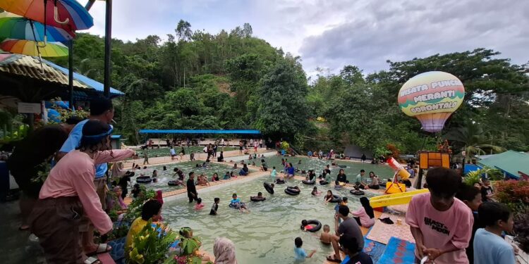 Selalu Ramai, Setiap Akhir Pekan Wisata Puncak Miranti Dipadati Pengunjung