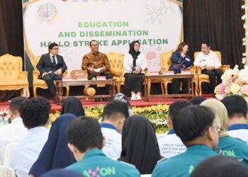 Peluncuran serta pemberian edukasi terkait penggunaan penggunaan aplikasi Hallo Stroke. (F. Istimewa)