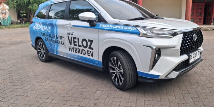 Toyota Hadirkan New Veloz Hybrid EV, Solusi Mobil Harian yang Irit, Nyaman, dan Cocok untuk Keluarga