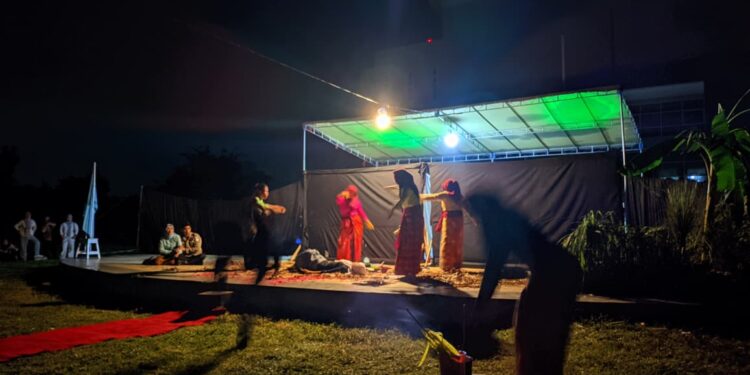 “Langgu” Mengguncang Panggung Bulan Sastra UNG, Angkat Mistisisme dan Kearifan Lokal