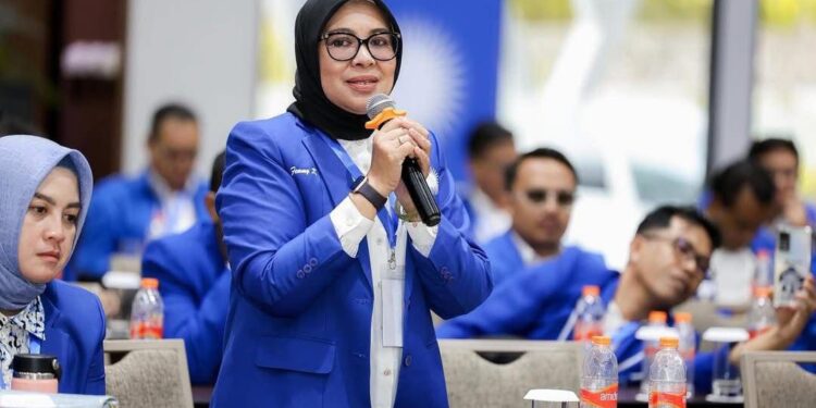 Pengadaan MacBook Aleg Deprov, Femmy: Dengan Tegas Saya Menolak 