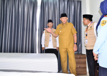 Dikukuhkan Gubernur Gusnar, 150 PPIH Tangani CJH Gorontalo