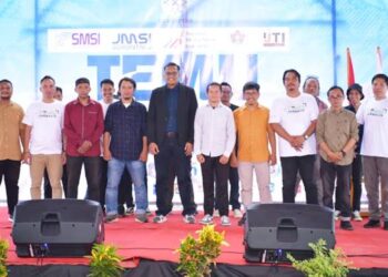 Pelantikan pengurus AMSI Wilayah Gorontalo periode 2026–2030 oleh Ketua Umum AMSI Pusat melalui Anggota Bidang Advokasi dan Regulasi Media, Agoes Perdana. (F. Istimewa)