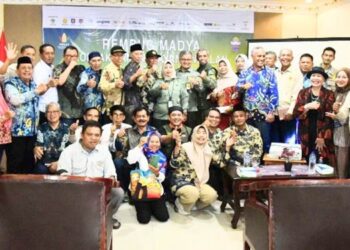 Foto bersama usai Rembug Madya KTNA di Hotel Elizabeth Limboto, Kabupaten Gorontalo, Kamis (18/6/2026). (Foto : Haris)