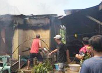 Satu unit rumah permanen milik warga yang ada di Desa Pilolalenga, Kecamatan Dungaliyo, Kabupaten Gorontalo, dilalap si jago merah pada