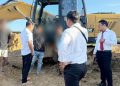 Satu unit alat berat Excavator diamankan Petugas kepolisian Polres Pohuwato saat digunakan untuk melakukan aktivitas PETI di Desa Teratai, Kecamatan Marisa, Kabupaten Pohuwato, Senin (29/6/2026).