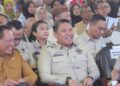 Wakil Menteri Pertanian Sudaryono bersama Gubernur Gusnar Ismail saat menghadiri Kopdar Tani dan Nelayan dalam rangkapan Penas XVII, berlangsung di auditorium kampus UG, Selasa (23/6). (foto: istimewa)