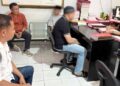 Dua tersangka PETI Buntulia saat diserahkan penyidik Satreskrim Polres Pohuwato ke Kejari, Rabu (3/6/2026).