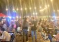 MAKIN BERGELIAT: Kawasan kuliner yang ada di Taman Menara Limboto makin pengunjung pada pelaksanaan Penas Petani dan Nelayan XVII yang saat ini sedang berlangsung. (foto: hargo)