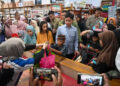 Wapres Ajak Ratusan Anak Panti Asuhan di Gorontalo ke Toko Buku, Borong Kebutuhan Sekolah