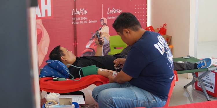 Honda-PWI Gelar Donor Darah di Manado