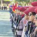 Kapolda Gorontalo Irjen Pol Widodo saat memimpin upacara peringatan Hut Bhayangkara ke 80 tahun di lapangan Pllda Gorontalo. Rabu (1/7). Foto: Natharahman/ Gorontalo Post.