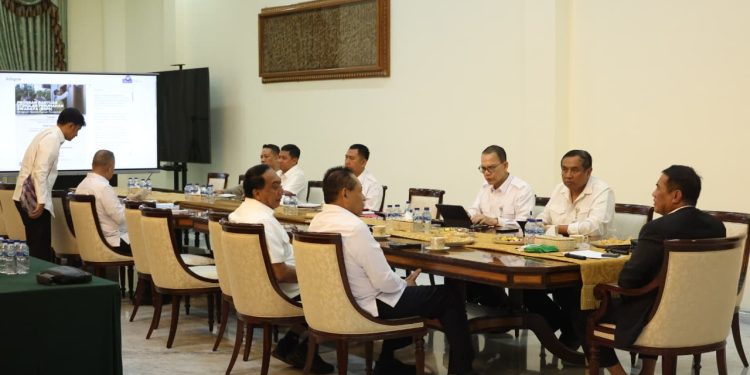 PENAS XVII Sukses, Mentan Undang Gubernur Gusnar Sampaikan Tambahan Bantuan Rp 53 M