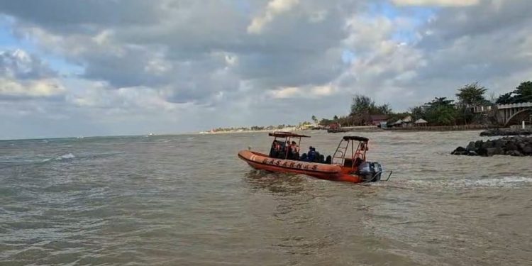 11 WNA dan Dua Awak Kapal Hilang di Teluk Tomini, Tim SAR Sisir Jalur Pelayanan