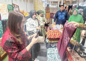 Empat UMKM Gorontalo Tampil di IFW 2026, Dominan Karawo, Stand Pameran Diserbu Pengunjung