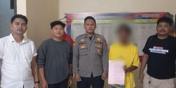 Cemburu, Pria di Marisa Tikam Istri