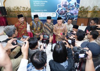 HNW–Din Syamsuddin Dorong Pesantren Jadi Rujukan Pendidikan Holistik
