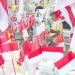 Penjual Bendera Ramai Jelang HUT Kemerdekaan RI
