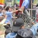 Demo Terlapor PETI Ricuh, Hendak Gembok Pagar Pabrik Gula, Dihadang Pekerja