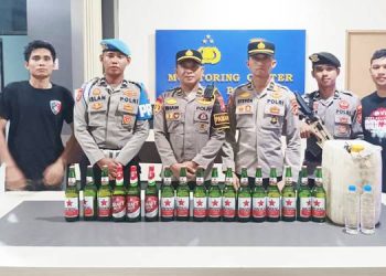 Masih Ada Warung yang Jualan Miras