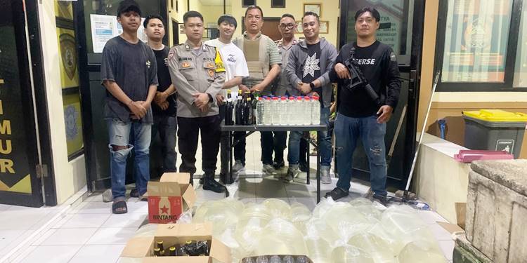 Ratusan Liter Cap Tikus Diamankan di Talumolo